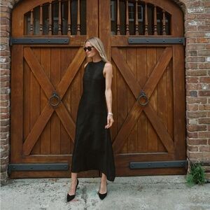 Julia Amory Jane dress in Noir